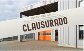 Establecimiento con sello de clausurado de la Secretaría de Salud